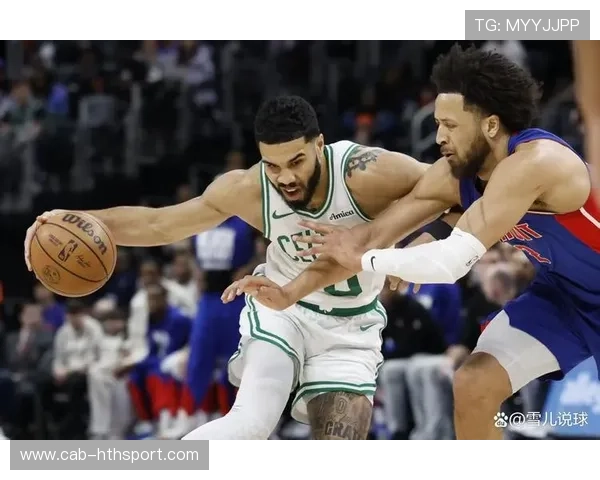 活塞抢下关键篮板稳住局面